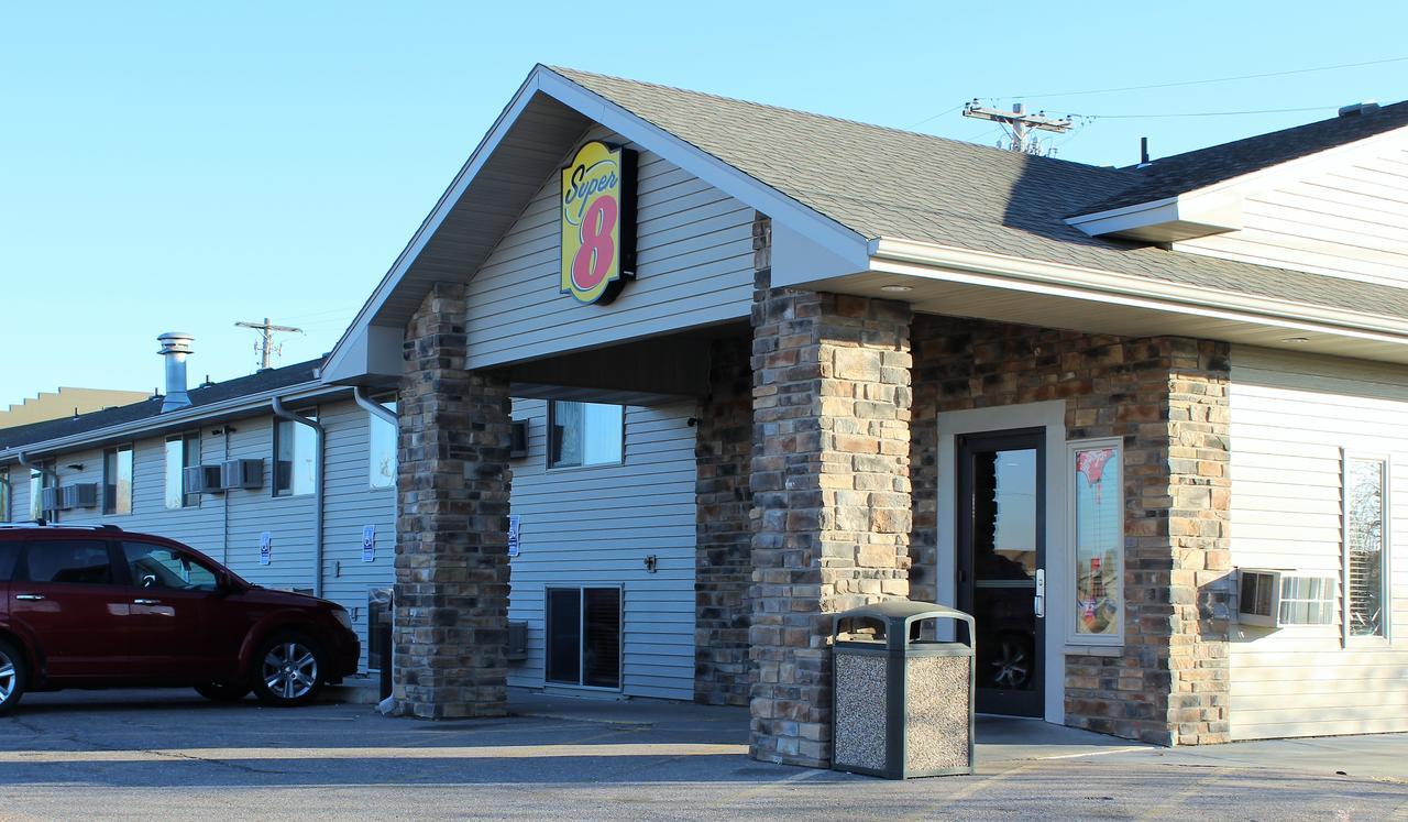 Motel Super 8 By Wyndham Kearney Esterno foto