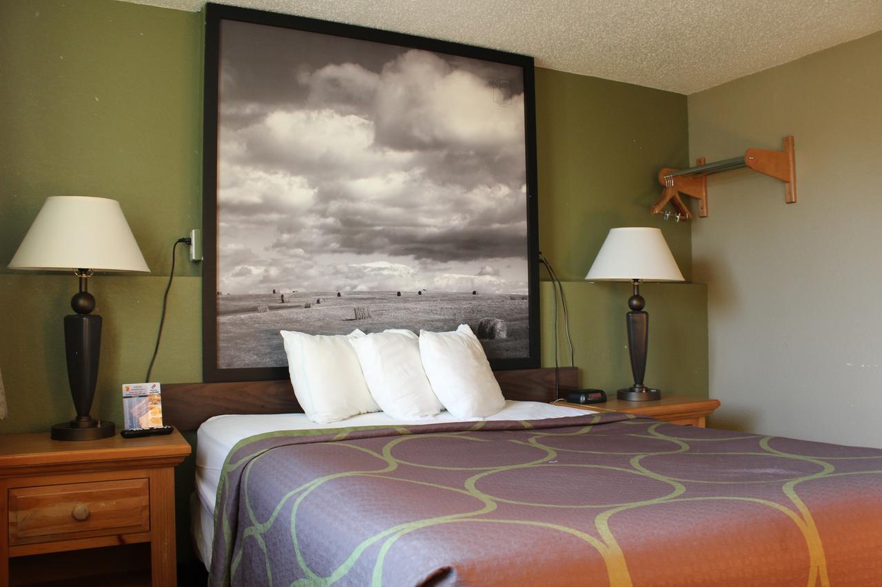 Motel Super 8 By Wyndham Kearney Esterno foto